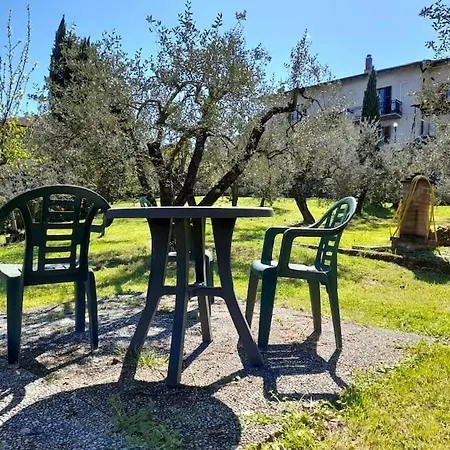 Con Giardino E Parcheggio Riservato *