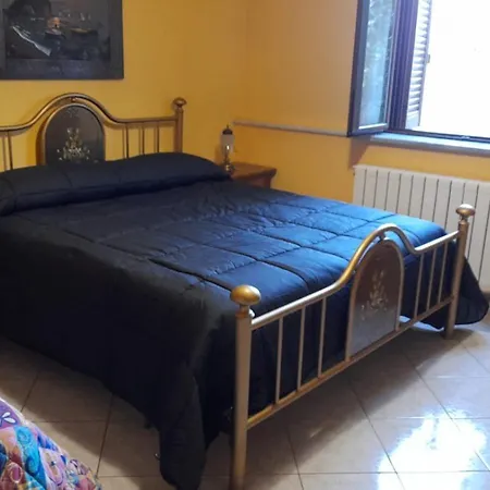 Con Giardino E Parcheggio Riservato Apartmán Narni