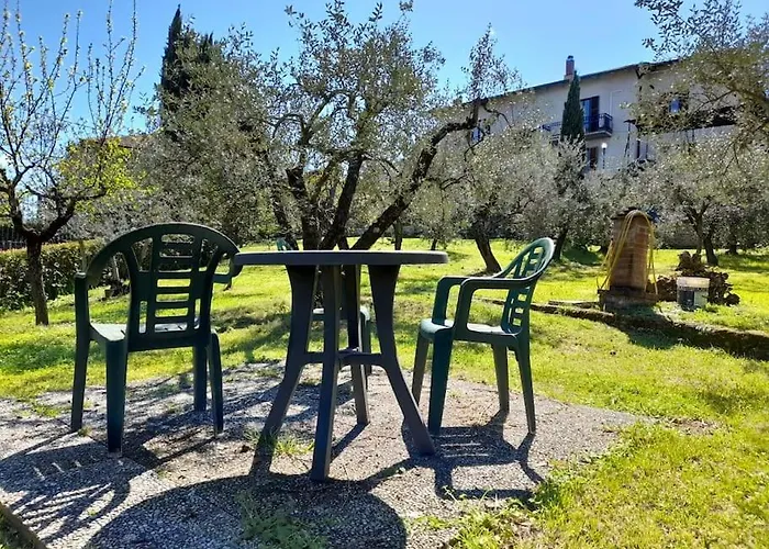 Con Giardino E Parcheggio Riservato *