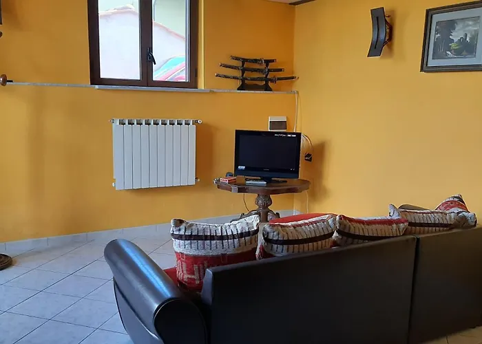 Con Giardino E Parcheggio Riservato Νάρνη